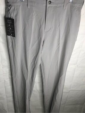 NWT Short Par 4 Golf Pants Mens Size 32X32 Grey The Pavin Pant Polyester Stretch